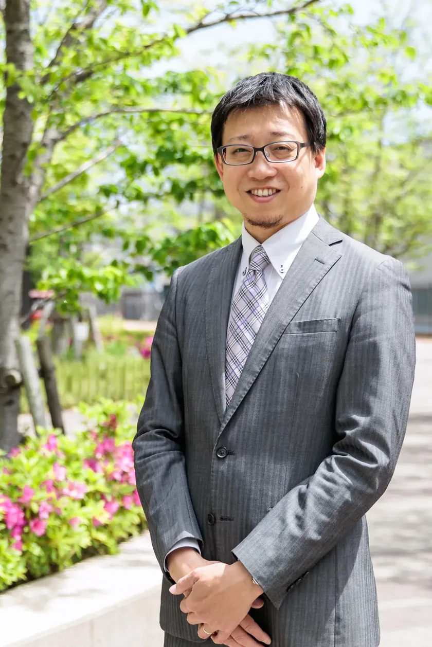 代表 司法書士・行政書士 春日 毅志
